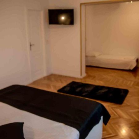 Casa Cattleya Hotel Targu Jiu Ngoại thất bức ảnh