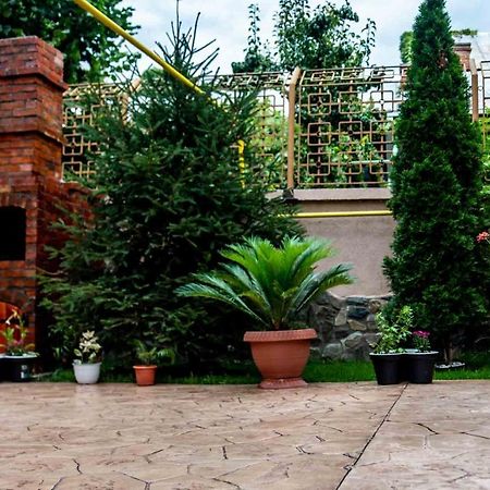 Casa Cattleya Hotel Targu Jiu Ngoại thất bức ảnh