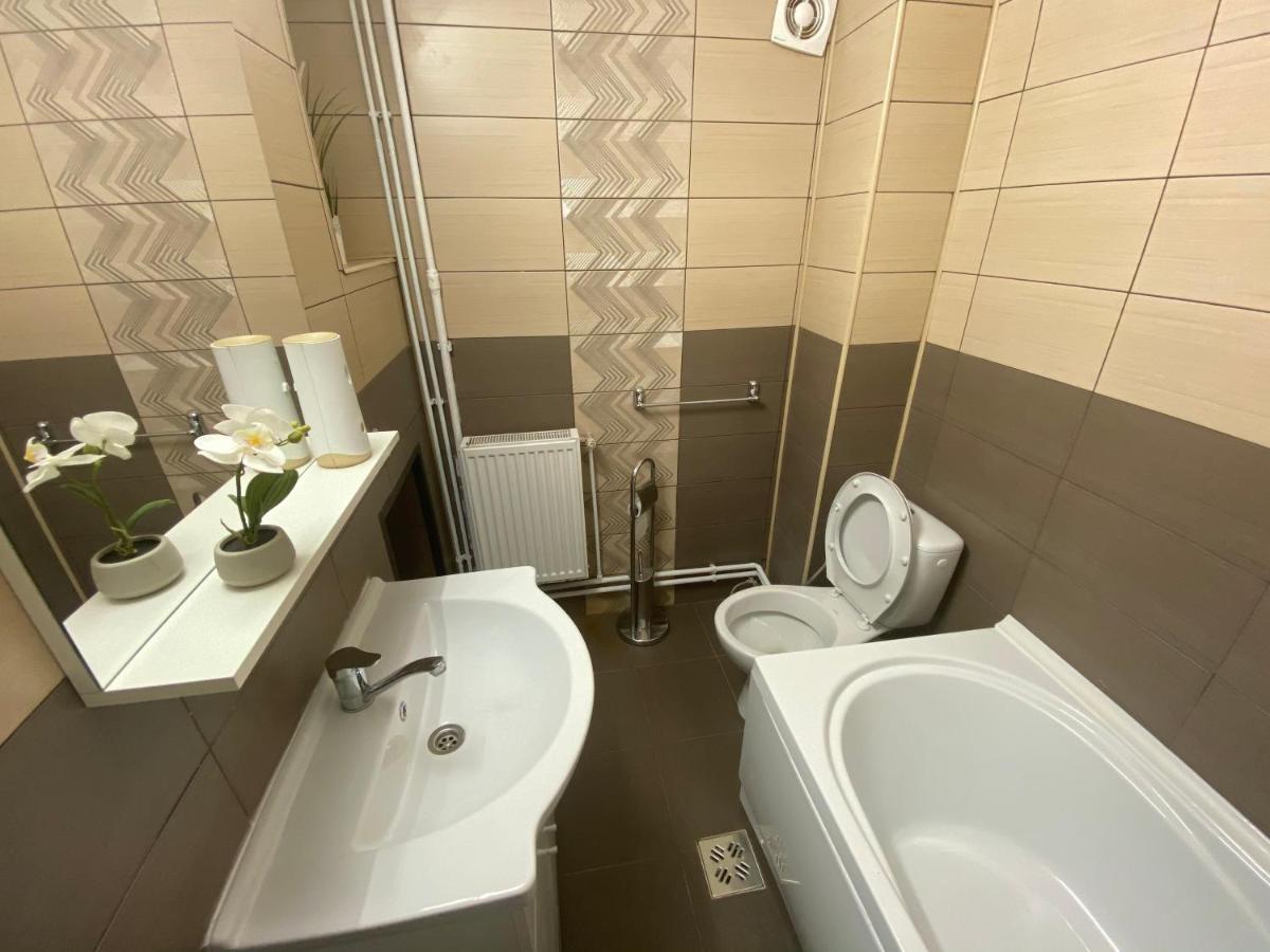 Casa Cattleya Hotel Targu Jiu Ngoại thất bức ảnh