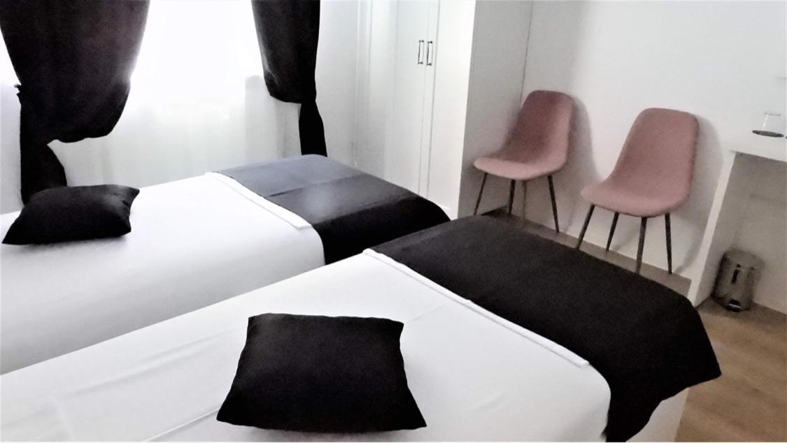 Casa Cattleya Hotel Targu Jiu Ngoại thất bức ảnh