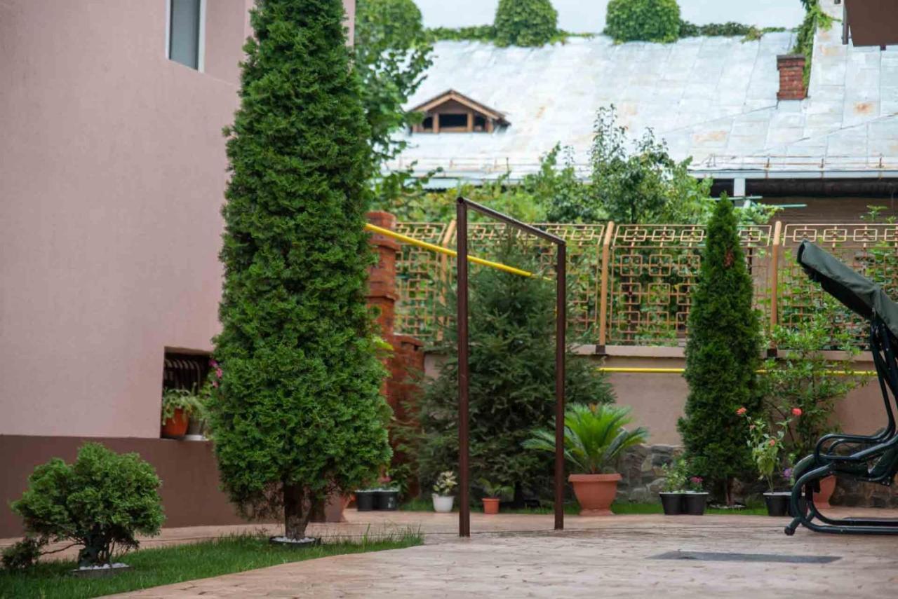 Casa Cattleya Hotel Targu Jiu Ngoại thất bức ảnh